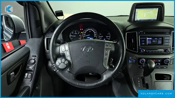 HYUNDAI STAREX URBAN 9-SEATER