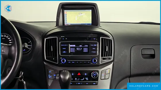 HYUNDAI STAREX URBAN 9-SEATER