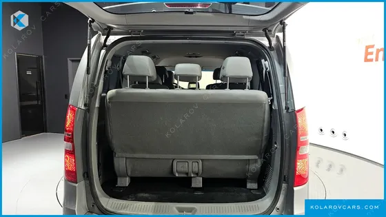 HYUNDAI STAREX URBAN 9-SEATER