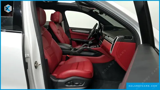 PORSCHE CAYENNE 3.0 PLATINUM EDITION