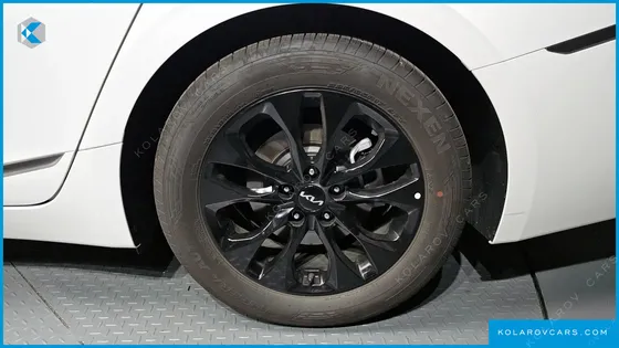 KIA K8 2.5 GASOLINE 2WD