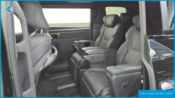 TOYOTA ALPHARD 2.5 HEV EXECUTIVE AWD