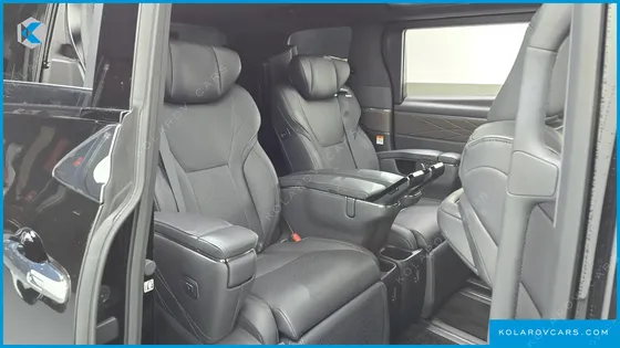 TOYOTA ALPHARD 2.5 HEV EXECUTIVE AWD