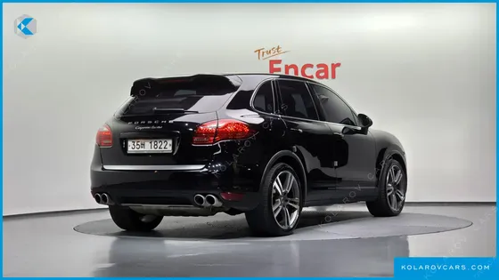 PORSCHE CAYENNE 4.8 TURBO