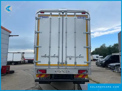 MAN TRUCK CARGO TRUCK 6X2