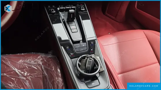 PORSCHE 911 CARRERA 4S