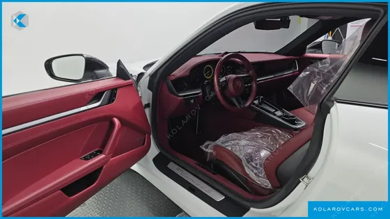 PORSCHE 911 CARRERA 4S