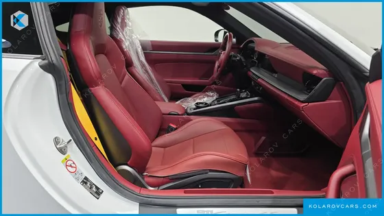 PORSCHE 911 CARRERA 4S