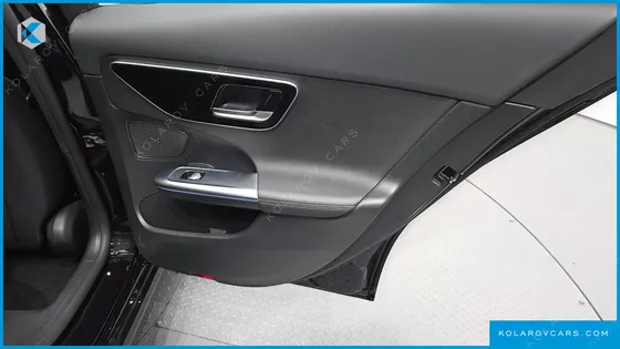 MERCEDES C-CLASS C300 4MATIC AVANTGARDE