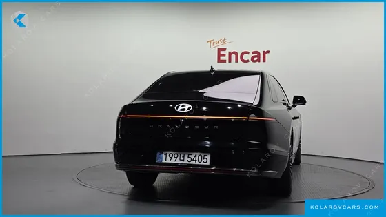 HYUNDAI GRANDEUR CALLIGRAPHY