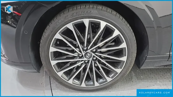 HYUNDAI GRANDEUR CALLIGRAPHY