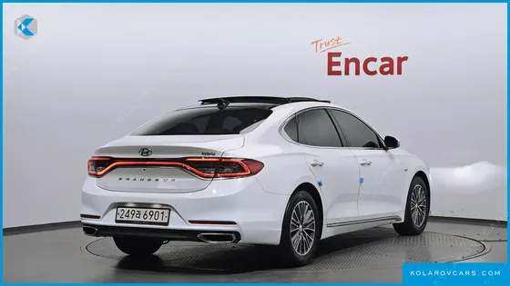 HYUNDAI GRANDEUR PREMIUM