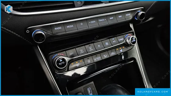 HYUNDAI GRANDEUR PREMIUM