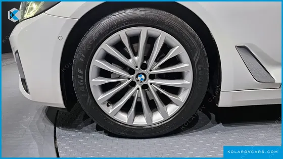 BMW 5 SERIES 520I LUXURY
