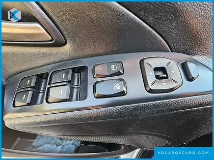 HYUNDAI TUCSON DIESEL 2WD LX20