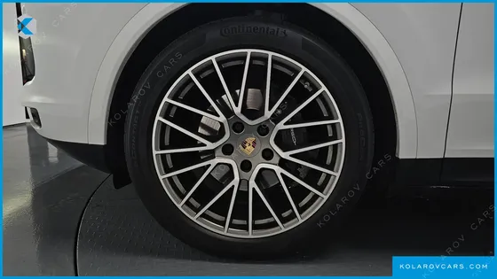 PORSCHE CAYENNE 3.0