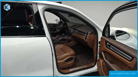 PORSCHE CAYENNE 3.0