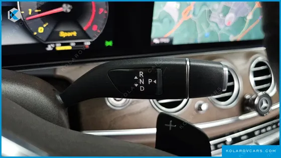 MERCEDES E-CLASS E300 4MATIC EXCLUSIVE