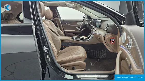 MERCEDES E-CLASS E300 4MATIC EXCLUSIVE