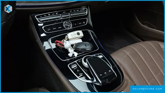 MERCEDES E-CLASS E300 4MATIC EXCLUSIVE