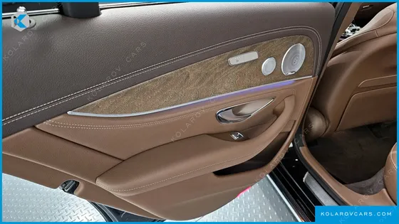 MERCEDES E-CLASS E300 4MATIC EXCLUSIVE