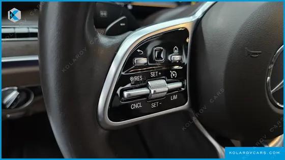 MERCEDES E-CLASS E300 4MATIC EXCLUSIVE