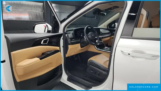 KIA CARNIVAL 9-SEATER SIGNATURE