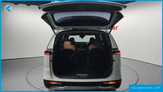 KIA CARNIVAL 9-SEATER SIGNATURE