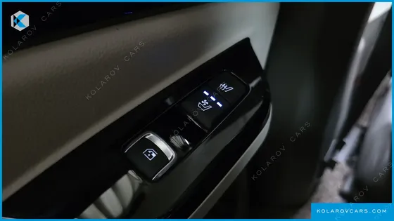 KIA CARNIVAL 9-SEATER HI-LIMOUSINE