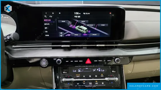 KIA CARNIVAL GASOLINE 7-SEATER SIGNATURE