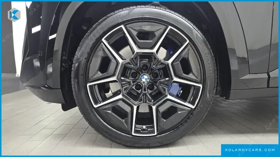 BMW XM 4.4