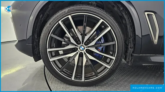 BMW X5 M50I