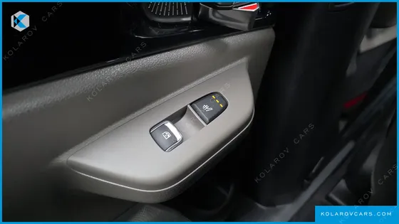 KIA CARNIVAL 9-SEATER GRAVITY