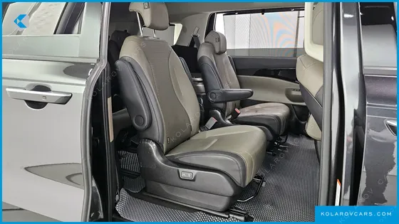 KIA CARNIVAL 9-SEATER GRAVITY