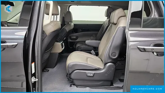 KIA CARNIVAL 9-SEATER GRAVITY