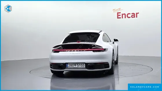 PORSCHE 911 CARRERA 4