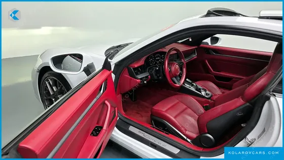 PORSCHE 911 CARRERA 4