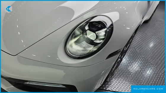 PORSCHE 911 CARRERA 4