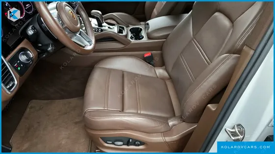 PORSCHE CAYENNE 3.0 PLATINUM EDITION