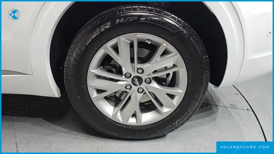 GENESIS GV70 2.5T GASOLINE 2WD