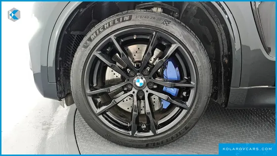BMW X5M 4.4