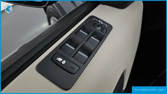 LAND ROVER DISCOVERY SPORT P250 S