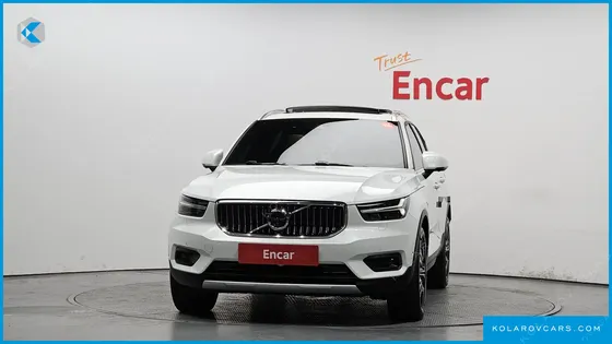 VOLVO XC40 B4 INSCRIPTION