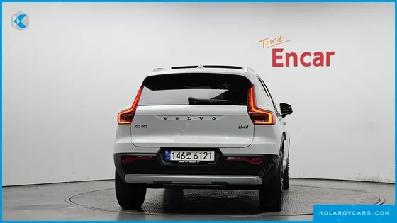 VOLVO XC40 B4 INSCRIPTION