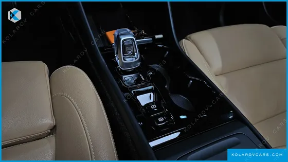 VOLVO XC40 B4 INSCRIPTION