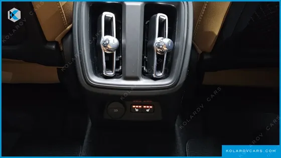 VOLVO XC40 B4 INSCRIPTION