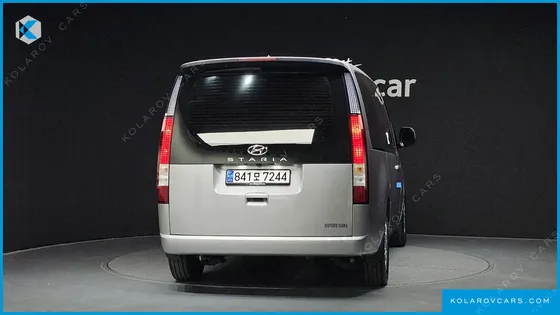 HYUNDAI STARIA L3.5 CARGO 5-SEATER