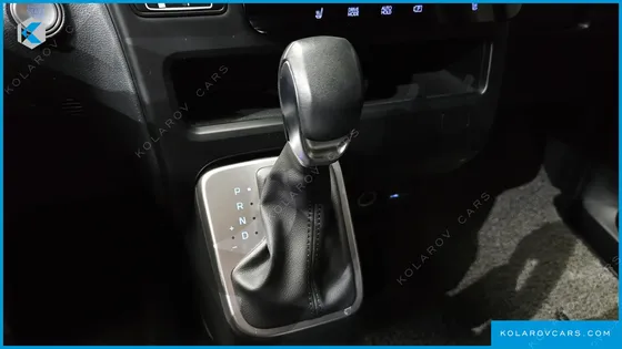 HYUNDAI STARIA L3.5 CARGO 5-SEATER