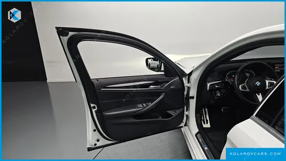 BMW 5 SERIES 520D XDRIVE M SPORT PACKAGE PLUS