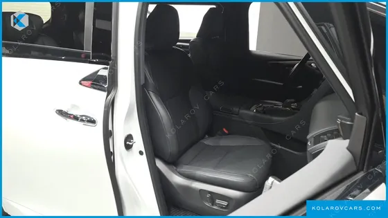 TOYOTA ALPHARD 2.5 HEV EXECUTIVE AWD